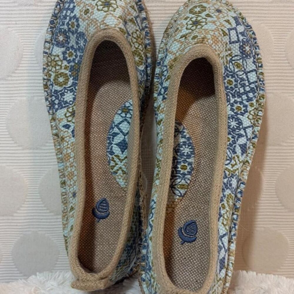 Acorn Women's multi Espadrilles